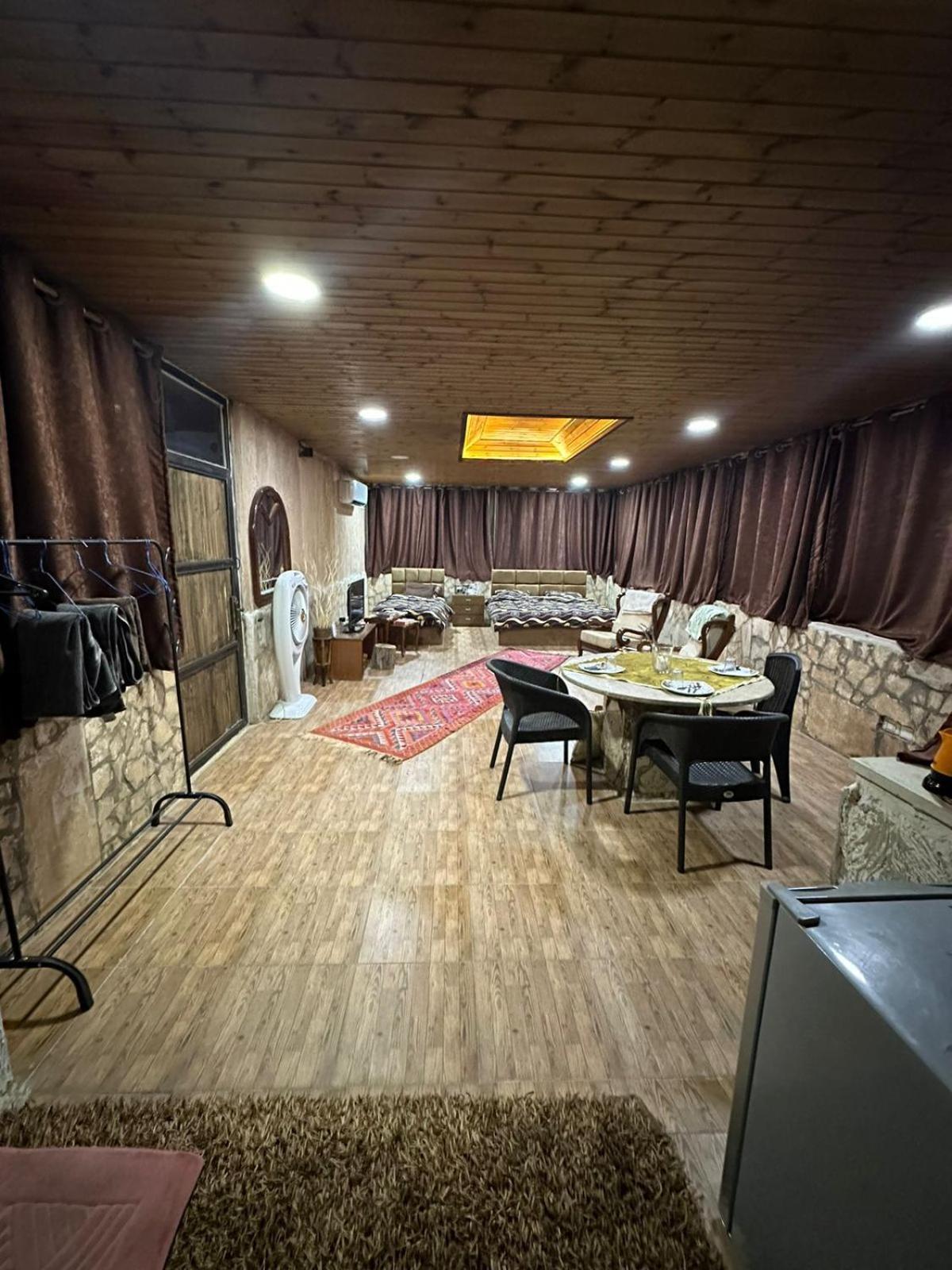 Sunset Roof Apartment Madaba Exterior photo